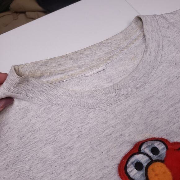 Vtg Fuzzy Elmo Sesame Street textured tee - Picture 4 of 8